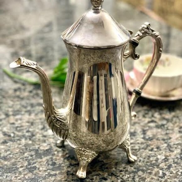 Elegant Polished Silver Plated Tea/Coffee Lidded Pot Vintage Teapot Teaware - Picture 14 of 14